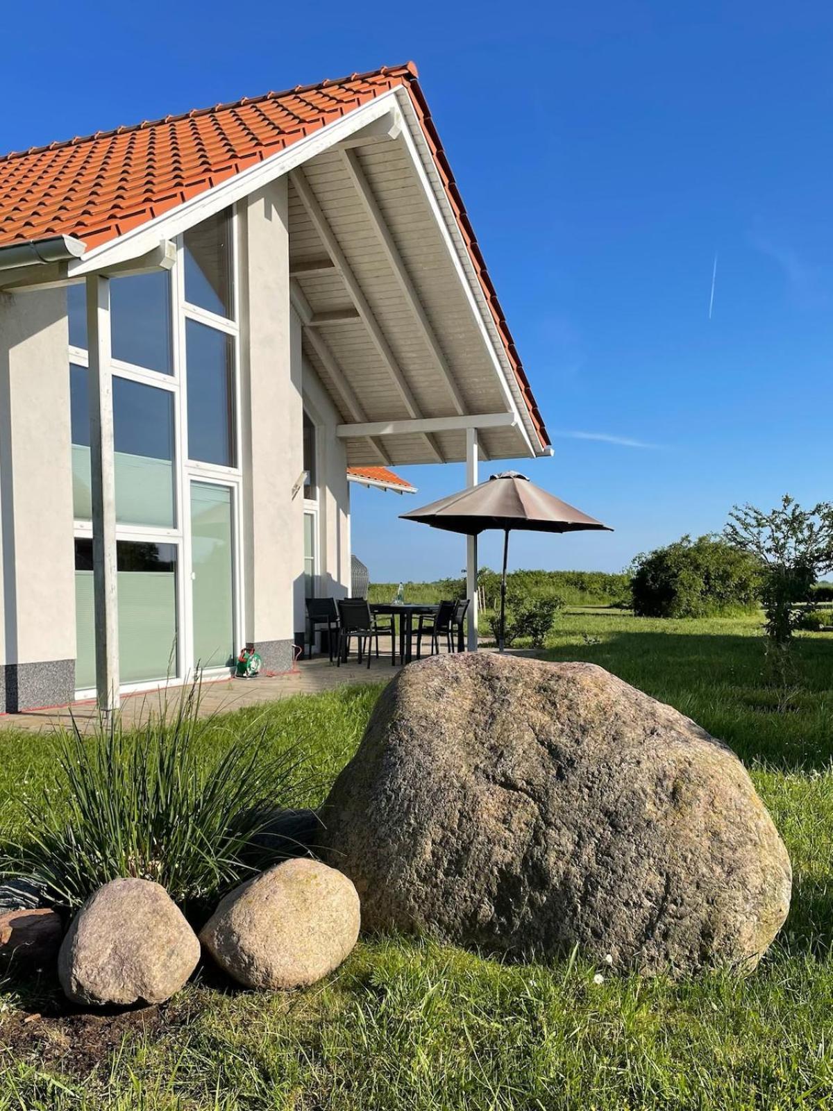 Villa Ostseebrise Trent Екстер'єр фото